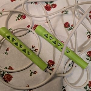 ZYIA Active Fitness Lime and White Skipping Jump Rope New In Package